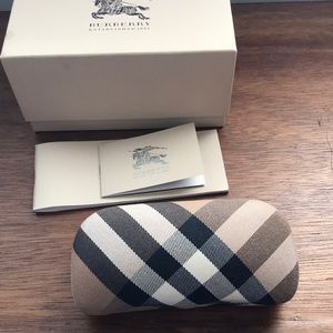 Burberry Sunglasses Case